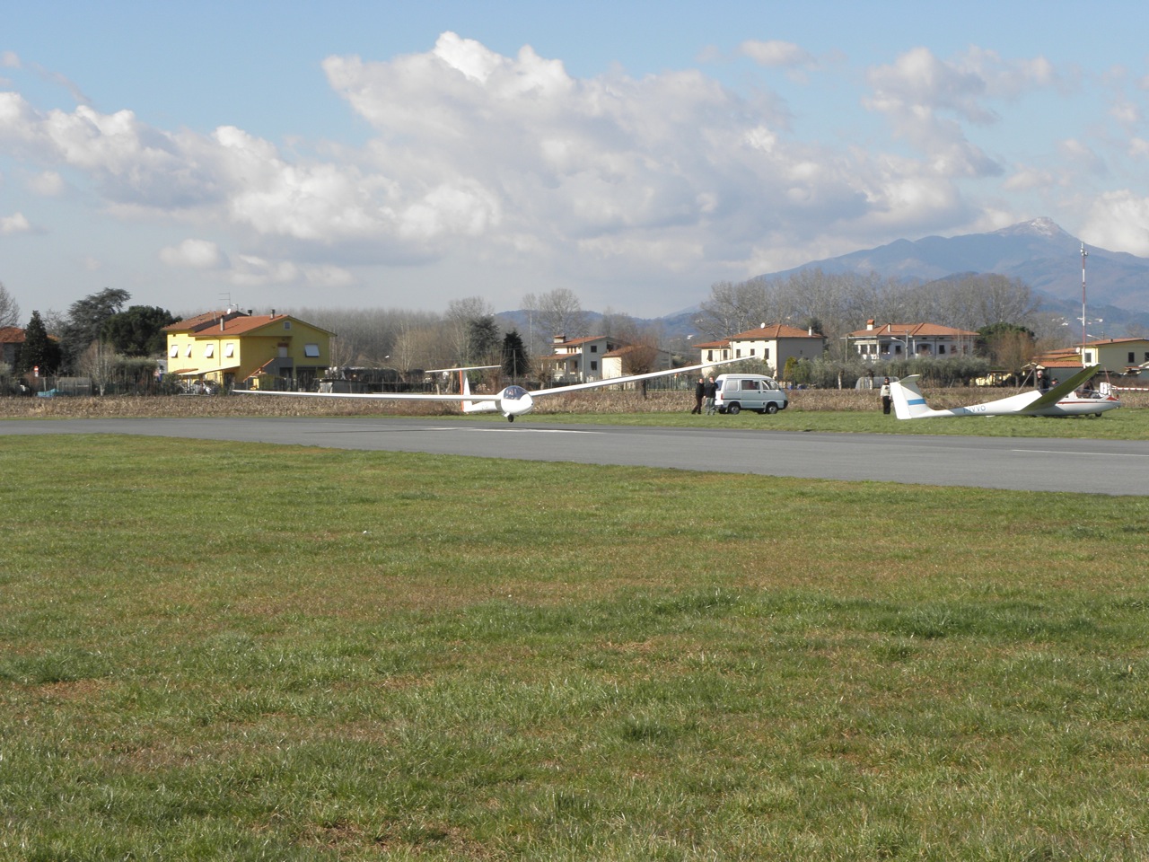 2010 (21)